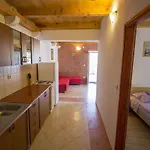 Apartment Seaside Secluded Apartments Cove Skozanje, Hvar - 5713