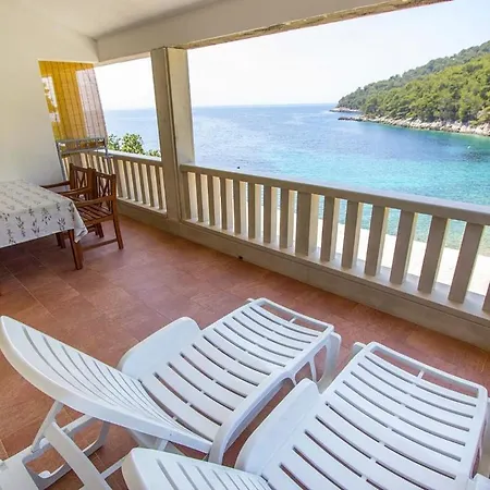Seaside Secluded Apartments Cove Skozanje, Hvar - 5713 *
