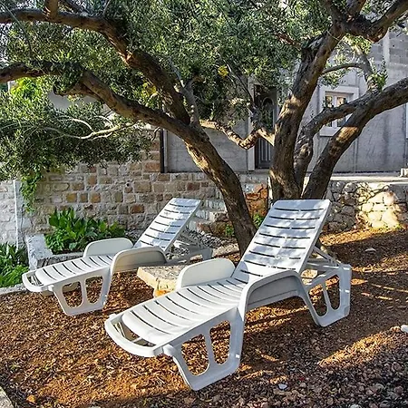 Seaside Secluded Apartments Cove Skozanje, Hvar - 5713 Gdinj