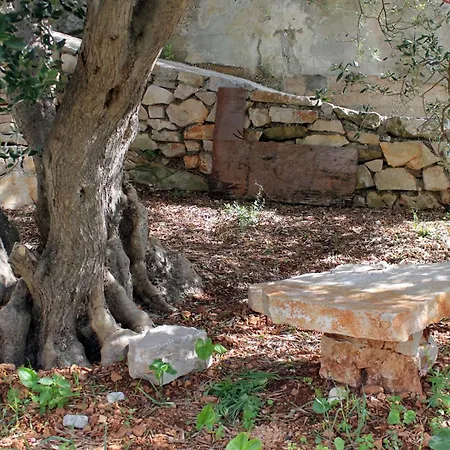 Seaside Secluded Apartments Cove Skozanje, Hvar - 5713 Gdinj